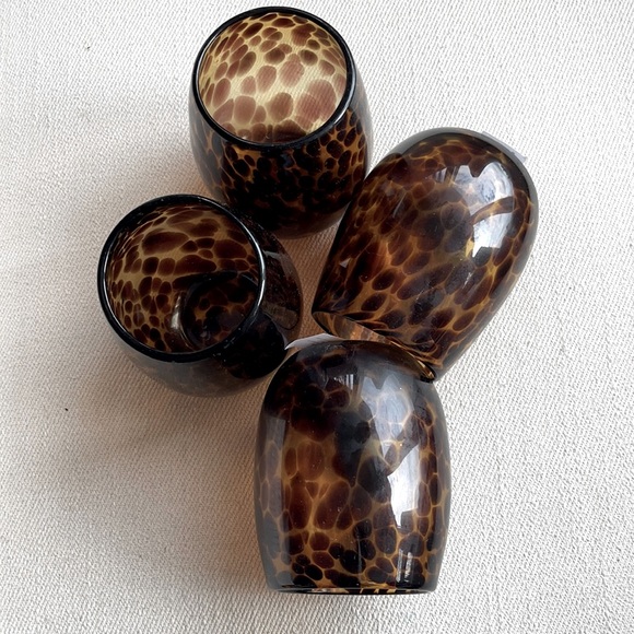 STUNNING SOLID STEMLESS WINE GLASSES